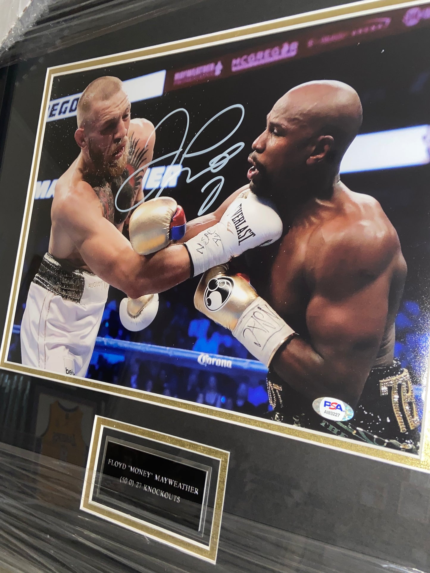 Floyd Mayweather Autographed Photo Authenticated By PSA 11x14.