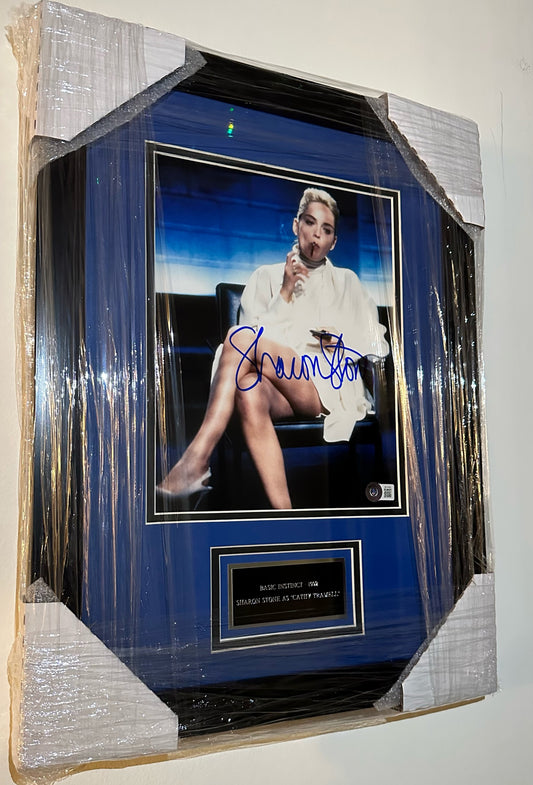 Sharon Stone Autographed Basic Instinct Photograph Authenticated By Beckett